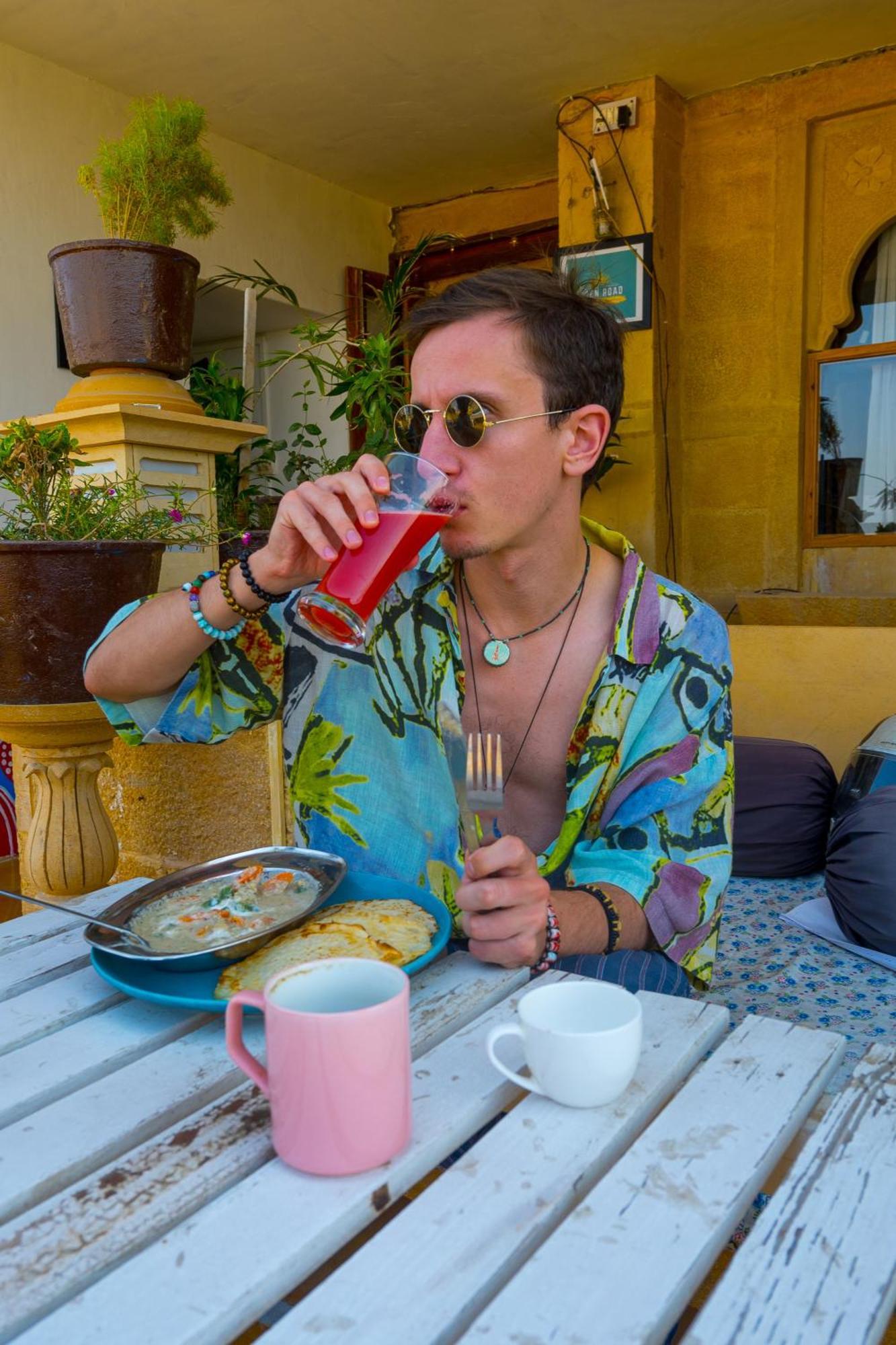 Open Road Hostel And Cafe ジャイサルメール エクステリア 写真