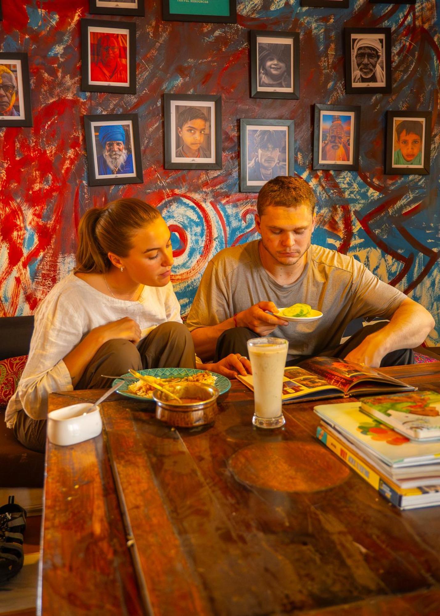 Open Road Hostel And Cafe ジャイサルメール エクステリア 写真